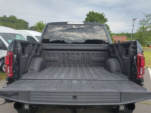 Used 2017 Ford F150 Raptor w/ Equipment Group 802A Luxury AWD/4WD image 32