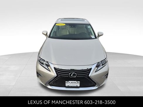 Used 2017 Lexus ES 350 image 2
