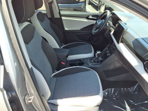 Certified 2025 Volkswagen Taos S FWD image 12