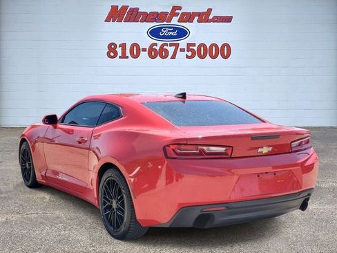 Used 2017 Chevrolet Camaro LT RWD image 4