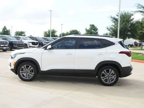 Used 2023 Kia Seltos S FWD image 6