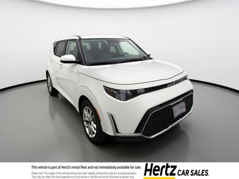 Used 2025 Kia Soul LX w/ LX Technology Package FWD image 1