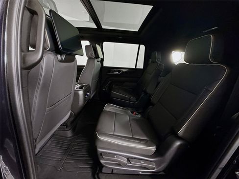 New 2026 GMC Yukon XL Elevation w/ Elevation Premium Package AWD/4WD image 19