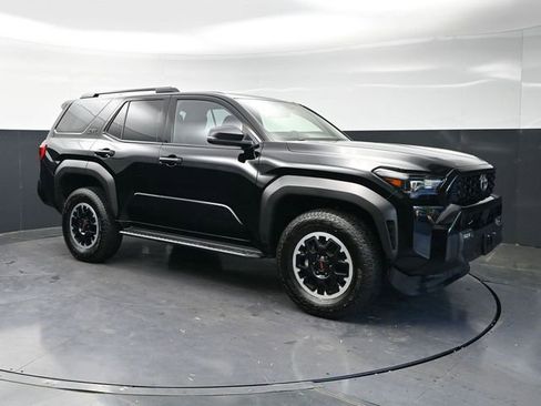 Used 2025 Toyota 4Runner TRD Off-Road AWD/4WD image 3