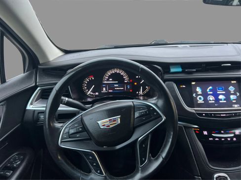 Used 2017 Cadillac XT5 Luxury w/ Driver Awareness Package FWD image 20