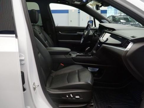 Certified 2024 Cadillac XT6 Premium Luxury w/ Technology Package AWD/4WD image 16