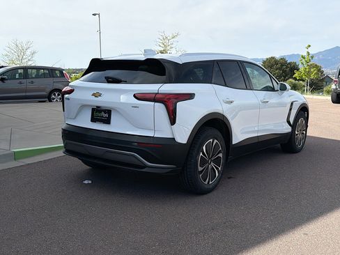 Used 2024 Chevrolet Blazer EV LT AWD/4WD image 9
