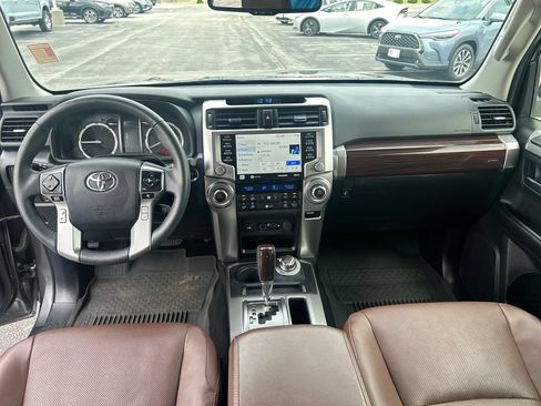 Certified 2022 Toyota 4Runner Limited AWD/4WD image 15