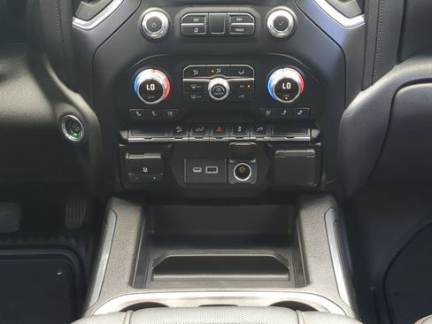 Used 2021 GMC Sierra 1500 AT4 AWD/4WD image 17