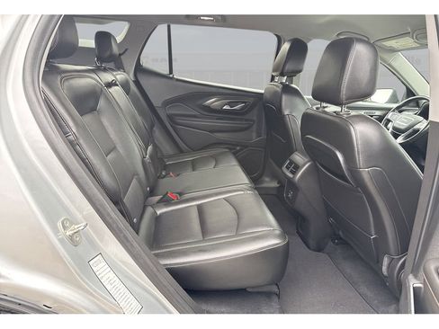 Used 2020 GMC Terrain SLT w/ Preferred Package image 16