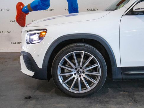 Used 2022 Mercedes-Benz GLB 250 image 17