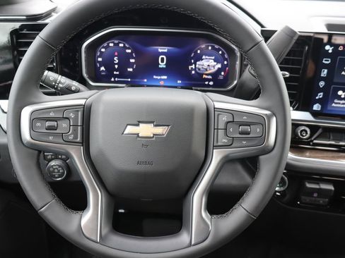 New 2026 Chevrolet Silverado 2500 LT w/ All Star Edition AWD/4WD image 7