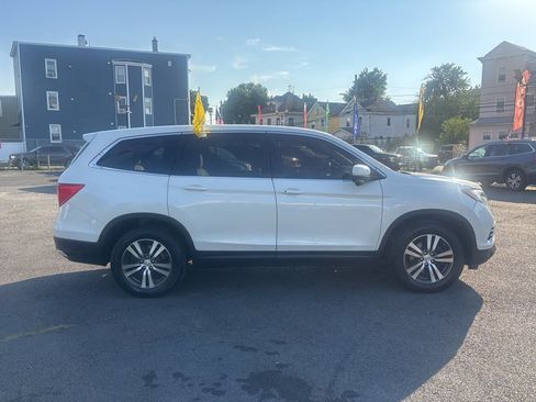 Used 2018 Honda Pilot EX image 4