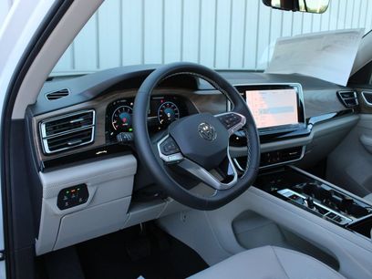 New 2026 Volkswagen Atlas SE