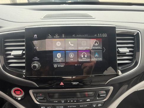 Used 2019 Honda Pilot Touring image 28