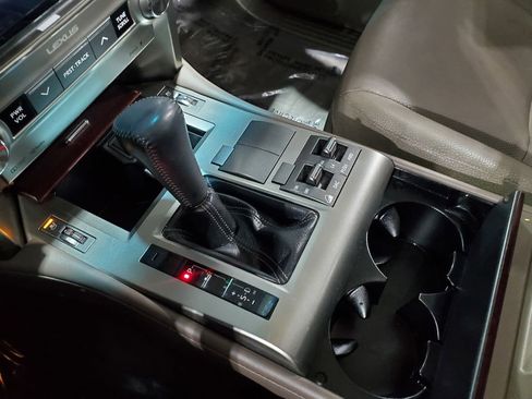 Used 2015 Lexus GX 460 w/ Premium Package image 37