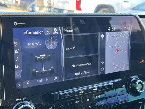 Certified 2022 Toyota Highlander Platinum image 29