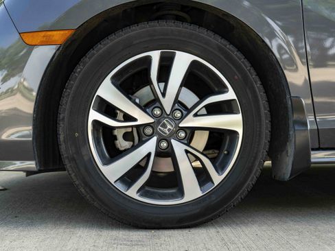 Used 2023 Honda Odyssey Touring image 14