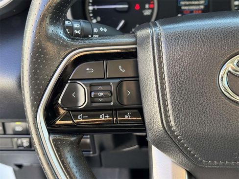 Used 2022 Toyota Tundra SR5 image 11