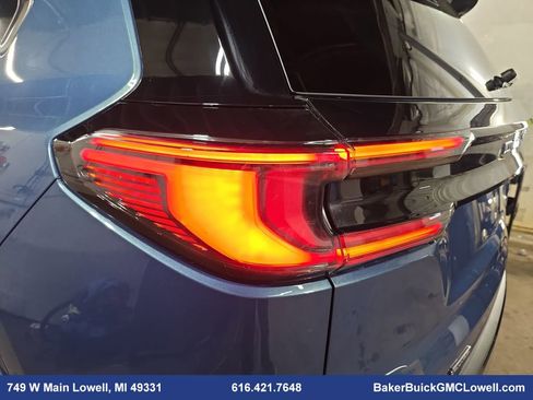 Used 2024 GMC Acadia Denali w/ Super Cruise Package image 39