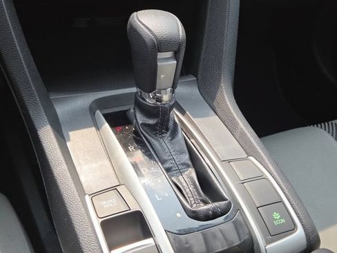 Used 2018 Honda Civic EX image 26