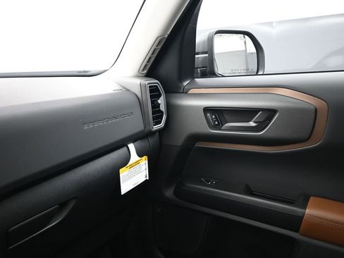 New 2026 Ford Bronco Sport Outer Banks w/ Outer Banks Tech Package+ AWD/4WD image 17