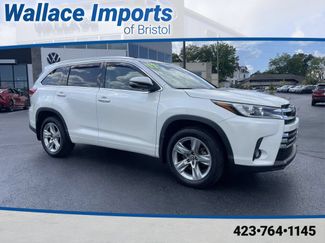 Used 2017 Toyota Highlander Limited AWD/4WD video 1