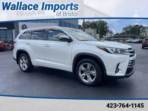 Used 2017 Toyota Highlander Limited AWD/4WD image 1