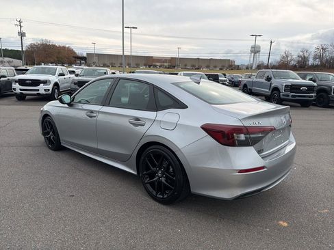 Used 2025 Honda Civic Sport image 5