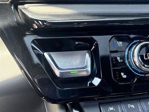Certified 2024 GMC Sierra 1500 AT4X AWD/4WD image 17