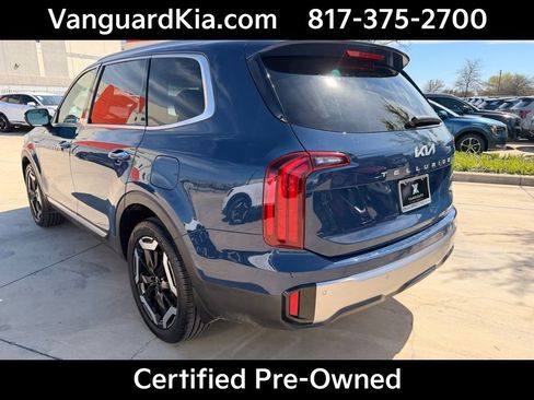 Certified 2024 Kia Telluride S w/ S Sunroof Package AWD/4WD image 2