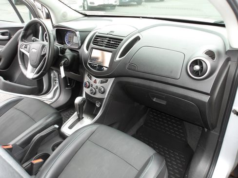 Used 2015 Chevrolet Trax LT w/ LT Plus Package image 13