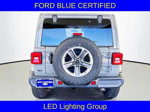 Used 2018 Jeep Wrangler Unlimited Sahara w/ Cold Weather Group image 6