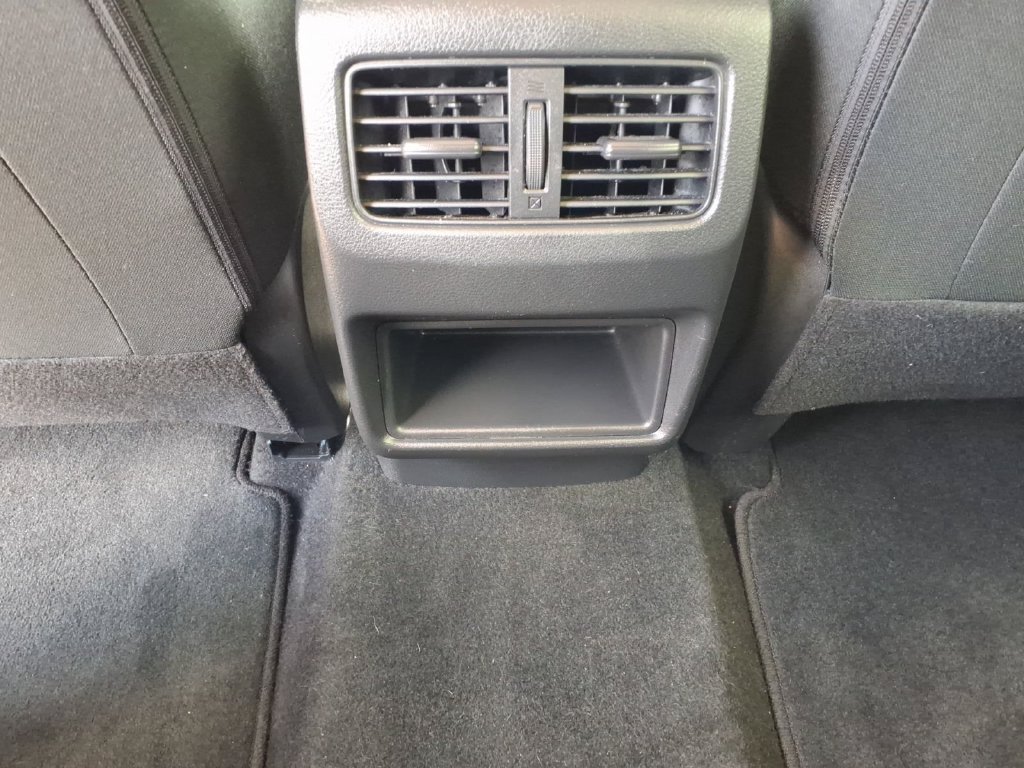 Used 2023 Nissan Rogue S FWD image 13