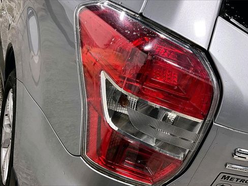 Used 2014 Subaru Forester 2.5i Premium w/ All-Weather Package image 22