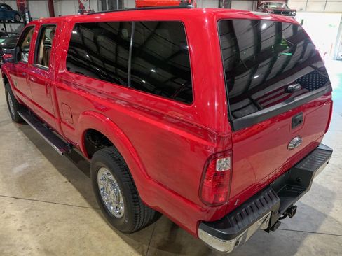 Used 2013 Ford F250 Lariat w/ Chrome Pkg AWD/4WD image 16