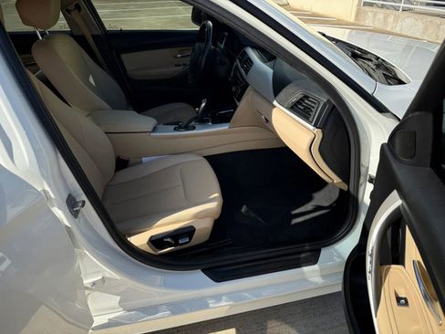 Used 2018 BMW 320i xDrive Sedan image 17