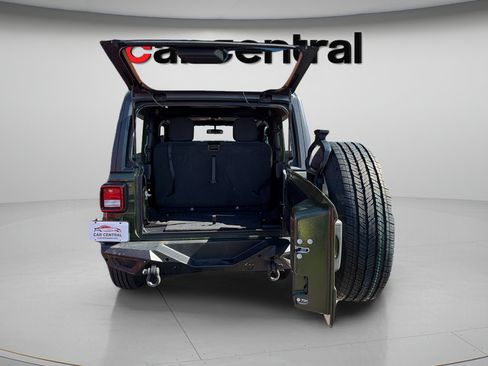 Used 2021 Jeep Wrangler Sport AWD/4WD image 31