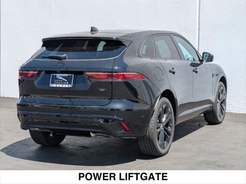 New 2026 Jaguar F-PACE R-Dynamic S image 2