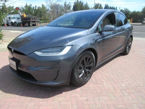 Used 2023 Tesla Model X AWD/4WD image 1