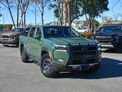 Used 2025 Nissan Frontier Pro-X w/ Tow Package image 6
