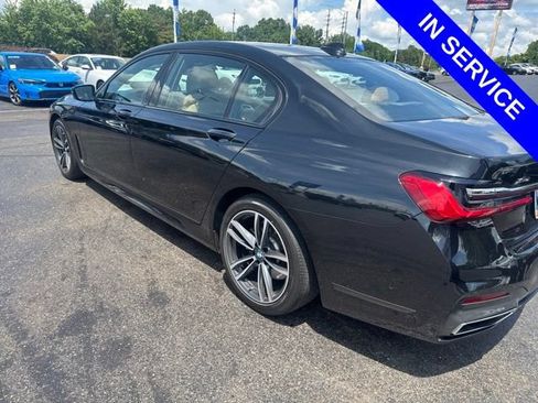Used 2021 BMW 740i xDrive w/ M Sport Package AWD/4WD image 14