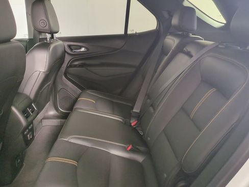 Used 2022 Chevrolet Equinox Premier image 16