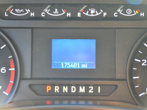 Used 2020 Ford F250 XL w/ Power Equipment Group image 10