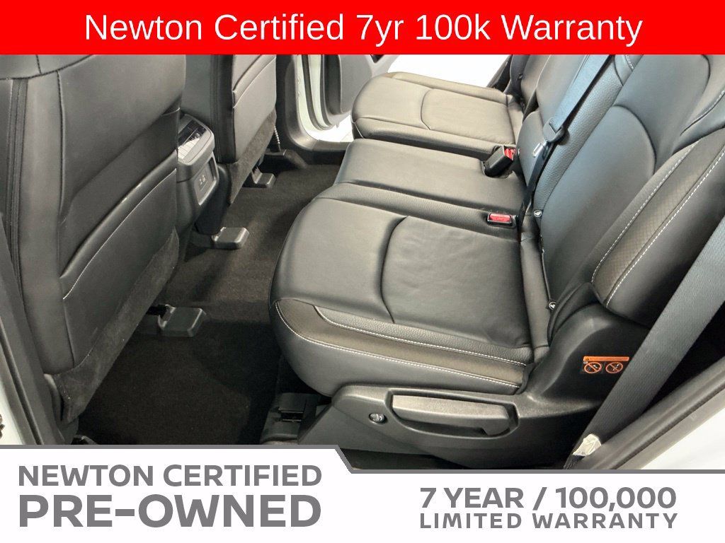 Used 2024 Nissan Pathfinder SL AWD/4WD image 21