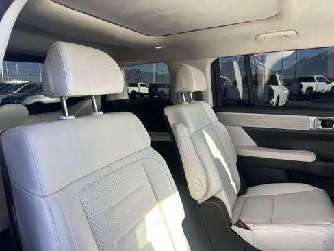 Used 2024 Hyundai Santa Fe Calligraphy image 19