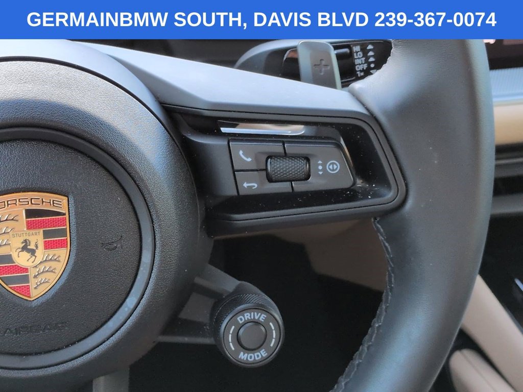 Used 2025 Porsche Cayenne E-Hybrid Coupe AWD/4WD image 28