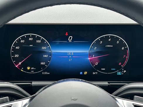 New 2025 Mercedes-Benz GLA 250 image 31