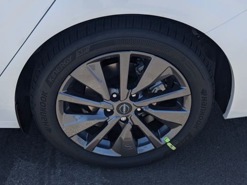 New 2026 Nissan Sentra SL image 7