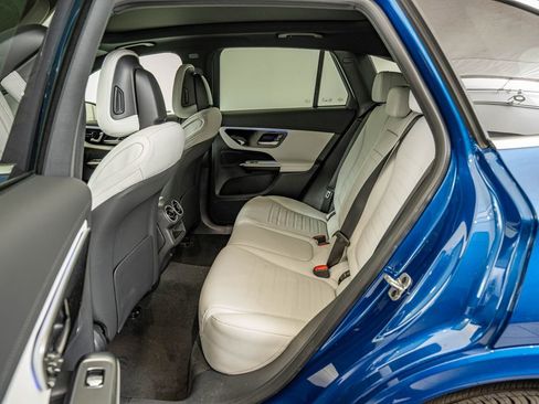 New 2026 Mercedes-Benz GLC 300 4MATIC image 30